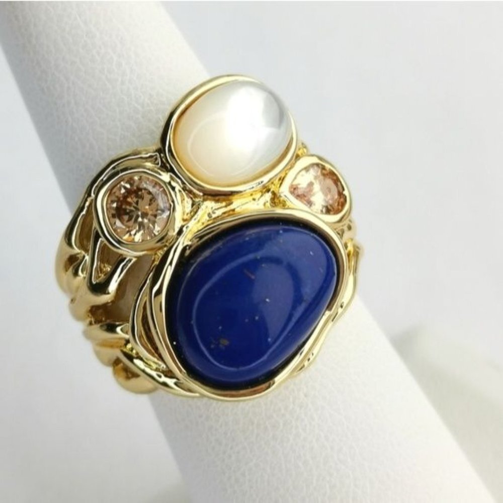 Mother of Pearl Topaz Cz and Lapis lazuli and amethyst Ring size 8 🆕